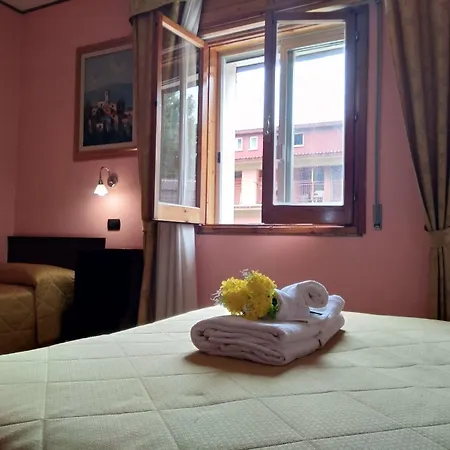Hotel Cristallo *